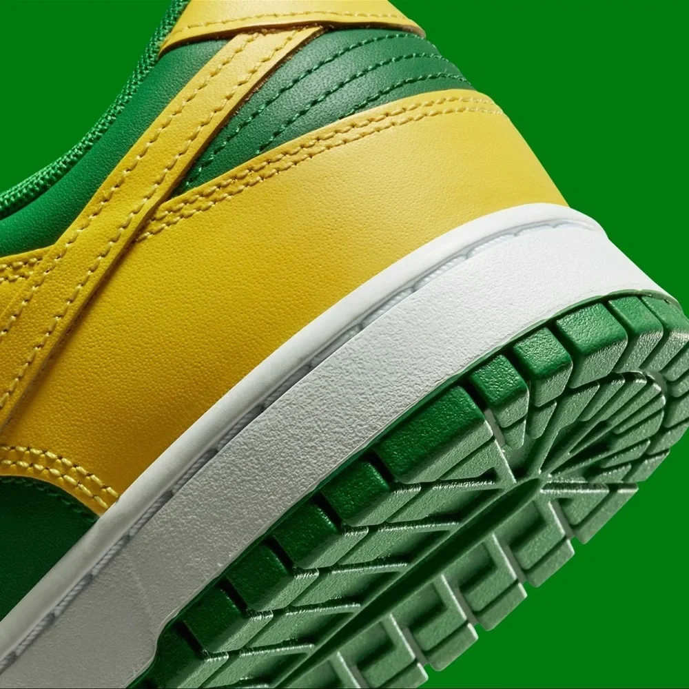 Nike Dunk Low Retro BTTYS “Oregon” sneakers, New in Box, M12 - Picture 6 of 8